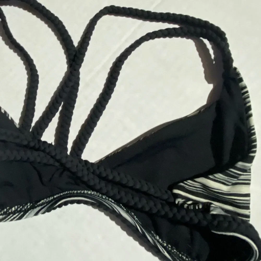 Frankie's Bikinis Braided Bikini‎ Top